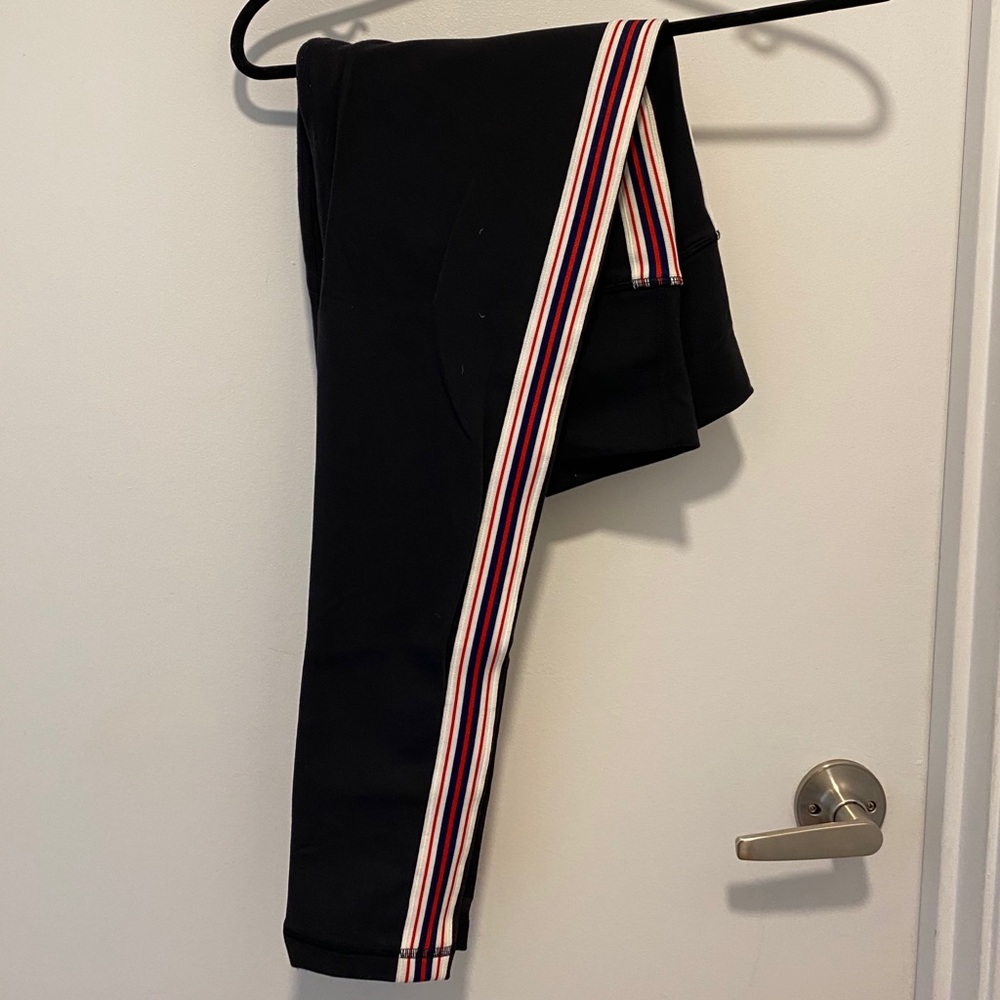 TNA Leggings